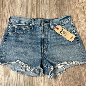 Levis size 28 high rise non-stretch Jean shorts!